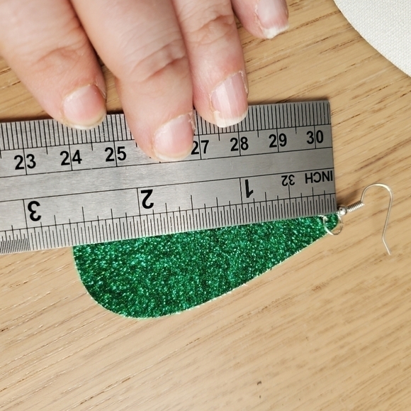 GREEN Sparkly Glitter March/Saint Patrick's Day Dangly Handmade Earrings - Picture 4 of 5